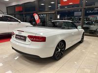 Usata Audi A5 Cabriolet Ambition 160 CV (117 kW) 2011 Bianco Cabrio