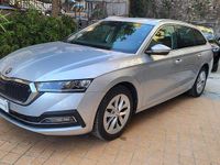 Usata Skoda Octavia Style 150 CV (110 kW) 2022 Argento riflesso Station wagon
