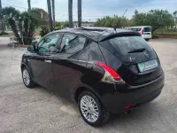 Usata Lancia Ypsilon Gold 69 CV (50 kW) 2015 Nero Utilitaria