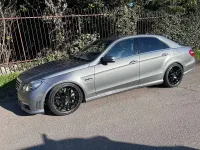 Usata Mercedes E63 AMG AMG 514 CV (378 kW) 2009 Grigio Berlina