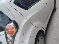Usata Chevrolet Spark 68 CV (50 kW) 2011 Bianco Utilitaria