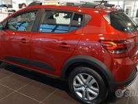 Begagnad Dacia Sandero Stepway 73 HK (53 kW) 2022 Röd Halvkombi