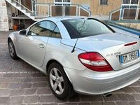 Usata Mercedes SLK200 163 CV (119 kW) 2007 Grigio Cabrio