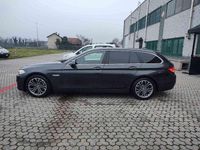 Usata BMW 520 Comfort Edition 190 CV (139 kW) 2016 Nero Station wagon