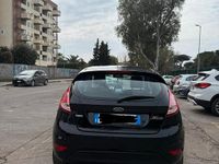 Usata Ford Fiesta Titanium 101 CV (74 kW) 2017 Nero Berlina