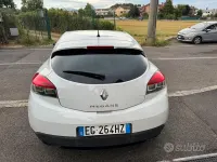Usata Renault Mégane Coupé 131 CV (96 kW) 2011 Bianco Coupé