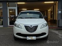 Usata Lancia Ypsilon Gold 85 CV (62 kW) 2014 Bianco Utilitaria