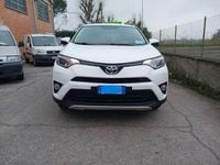 Second-hand Toyota RAV4 Active 143 CP (105 kW) 2016 Alb SUV
