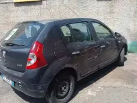 Usata Dacia Sandero 75 CV (55 kW) 2009 Grigio Berlina