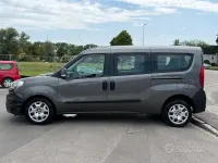 Usata Fiat Doblò 135 CV (99 kW) 2015 Grigio Monovolume