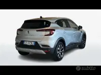 Usata Renault Captur Techno 101 CV (74 kW) 2023 Grigio SUV