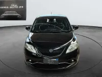 Usata Lancia Ypsilon Platinum 95 CV (69 kW) 2015 Argento Utilitaria