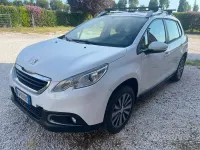 Usata Peugeot 2008 Allure 92 CV (67 kW) 2014 Bianco SUV
