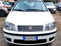 Usata Fiat Punto Active 69 CV (50 kW) 2010 Bianco Utilitaria