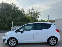 Usata Opel Meriva Cosmo 110 CV (80 kW) 2012 Bianco Monovolume