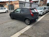 Usata Fiat Punto Dynamic 60 CV (44 kW) 2005 Nero Utilitaria