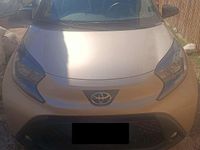 Usata Toyota Aygo X Trend 72 CV (52 kW) 2024 Oro SUV