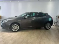 Usata Alfa Romeo Giulietta Exclusive 150 CV (110 kW) 2014 Grigio Utilitaria
