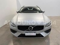 Usata Volvo V60 Business Edition 197 CV (144 kW) 2021 Grigio Station wagon