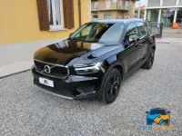 Usata Volvo XC40 Momentum 129 CV (94 kW) 2021 Nero SUV