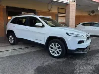 Usata Jeep Cherokee Longitude 185 CV (136 kW) 2016 Bianco SUV