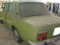 usata Fiat 124 verde auto d'epoca