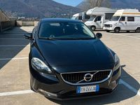 Usata Volvo V40 Ocean Race 120 CV (88 kW) 2017 Nero Berlina