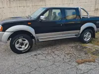 Usata Nissan Navara 133 CV (97 kW) 2004 Pick-up