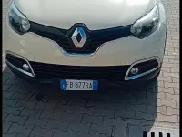 Usata Renault Captur 90 CV (66 kW) 2016 Giallo SUV