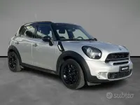 Usata Mini Countryman 143 CV (105 kW) 2016 Grigio SUV