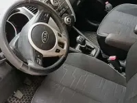 Usata Kia Venga 90 CV (66 kW) 2013 Grigio Utilitaria
