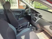 Usata Ford Focus 100 CV (73 kW) 2001 Rosso Utilitaria