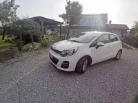 Usata Kia Rio 85 CV (62 kW) 2017 Bianco Berlina