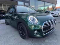 Usata Mini Cooper D 116 CV (85 kW) 2016 Verde Utilitaria