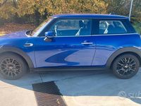 Usata Mini ONE 102 CV (75 kW) 2020 Blu Utilitaria