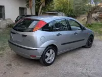 Usata Ford Focus Zetec 101 CV (74 kW) 2004 Grigio Berlina