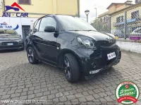 Usata Smart ForTwo Coupé Passion 41 kW (56 CV) 2022 Oro Utilitaria