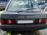 Usata Ford Escort 60 CV (44 kW) 1987 Grigio Berlina