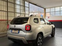 Usata Dacia Duster Prestige 110 CV (80 kW) 2018 Argento Station wagon