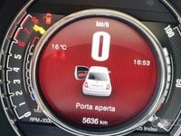 Usado Fiat 500 Dolcevita 69 CV (50 kW) 2024 Rojo Utilitario