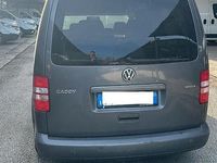 Usata VW Caddy S 109 CV (80 kW) 2015 Grigio Monovolume