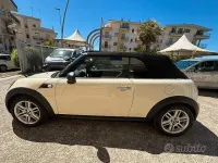 Usata Mini One Cabriolet 98 CV (72 kW) 2014 Bianco Cabrio