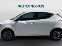 Usata Lancia Ypsilon Gold 69 CV (50 kW) 2020 Bianco Utilitaria