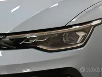 Usata VW Golf VIII R-line 150 CV (110 kW) 2025 Argento Berlina
