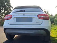 Begagnad Mercedes GLA200 Executive 136 HK (100 kW) 2014 Vit SUV