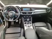 Usata Alfa Romeo Stelvio Veloce 209 CV (153 kW) 2024 Grigio SUV
