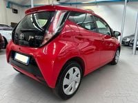 Usata Toyota Aygo X-wave 69 CV (50 kW) 2015 Rosso Utilitaria
