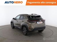 Usata Toyota Yaris Cross Trend 92 CV (67 kW) 2023 Oro SUV