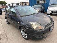 Usata Ford Fiesta Ghia 74 CV (54 kW) 2007 Nero Berlina