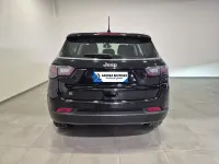 Usado Jeep Compass Altitude 131 CV (96 kW) 2024 Negro SUV